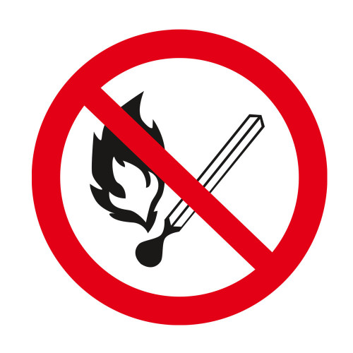 P02 Запрещается пользоваться открытым огнем и курить (пленка 200х200)